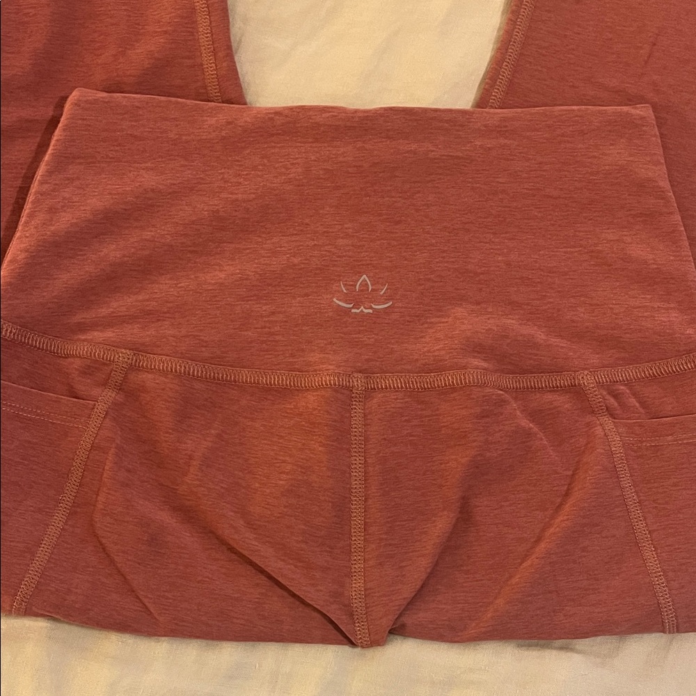 Beyond Yoga practice pants - Rust